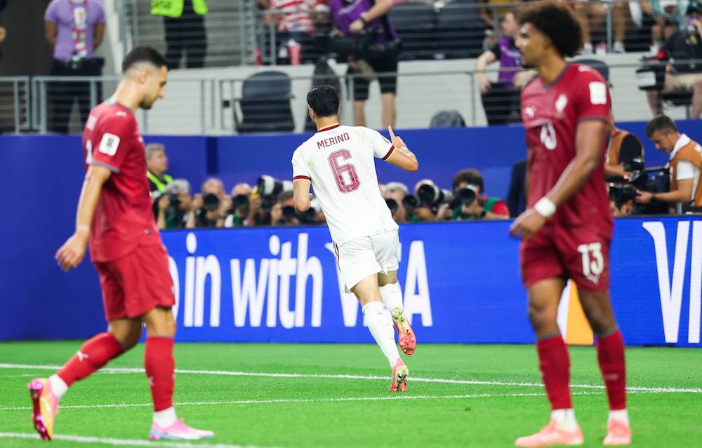 Spanien vidare – Munoz väntar fortsatt på speltid